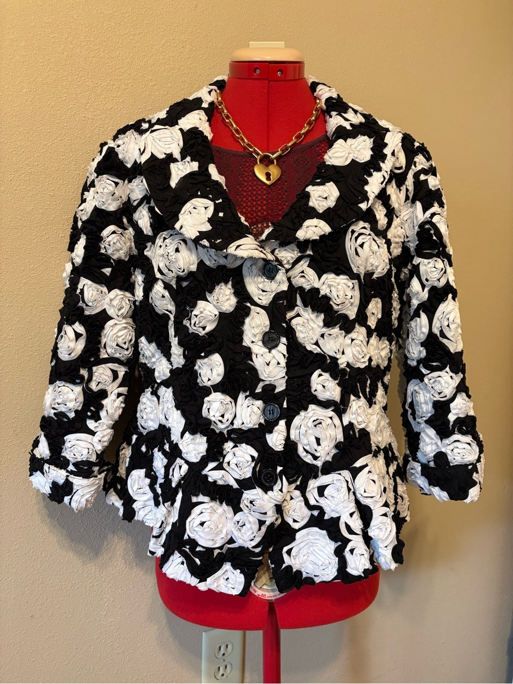 Samuel Dong Black & White Rosette Crop Waist 3/4 length sleeve Jacket Wm Med